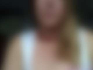 storyofsarah's Live Sex Cam Show