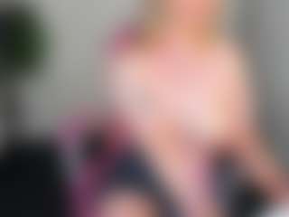 Live cam show with Nelly-Lamb - Hidden Cam on intimatelivegirls.com