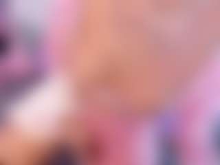 Bellahottestt's Live Sex Cam Show
