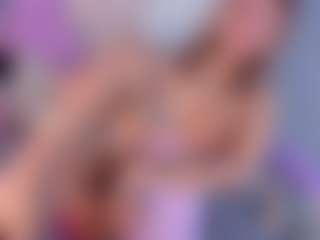 Live cam show with Bellahottestt - Tattoos on Cam Slut