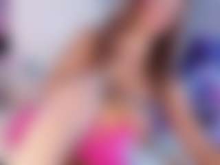 Bellahottestt's Live Sex Cam Show