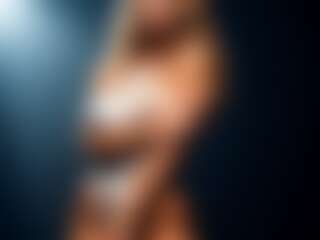 Roxanneashely's Live Sex Cam Show