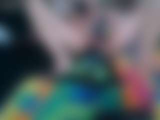 Live cam show with Bkinky - Average on Gym Cam Girls