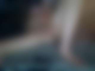 Live cam show with Bkinky - Blue Eyes on TeamSkeetLive