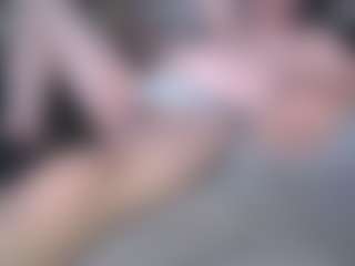 Live-Cam-Show mit Bkinky - Spank auf Camsoda