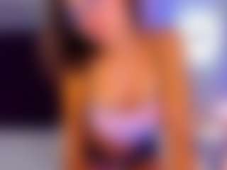 Live cam show with KellyCuutie - Doggy on Latina Girls
