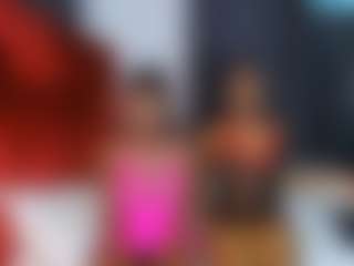 CrystalXebony's Live Sex Cam Show