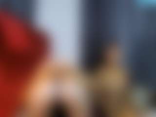 Live cam show with CrystalXebony - Athletic Ebony on CamwithHer