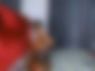 Live cam show with CrystalXebony - Ass Bouncing on Soda Cam