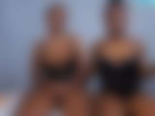 Live cam show with CrystalXebony - Shaved Pussy on https://playwithruby.com
