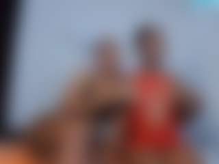 Live cam show with CrystalXebony - Athletic on Camming Site