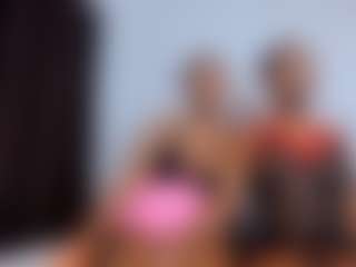 CrystalXebony's Live Sex Cam Show