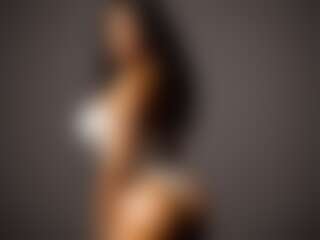 Friday Reign's Live Sex Cam Show