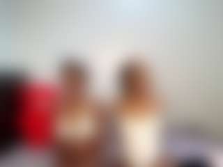 Live cam show with Niya - Gagging on 1on1-livenow