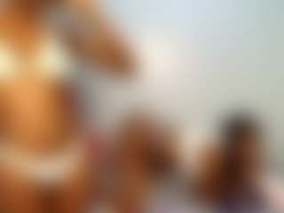 Live cam show with Niya - Gagging on Fapmatic.com