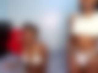 Live cam show with Niya - Gagging on Pornisteam.com