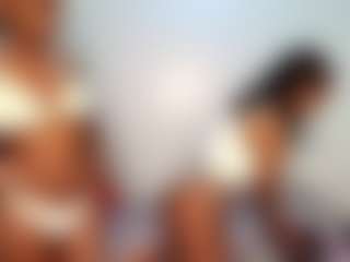 Live cam show with Niya - Gagging on eurowanks.com
