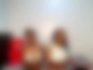 Live cam show with Niya - Gagging on milfzrlive.com