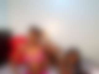 Live cam show with Niya - Ebony Petite on Streamer API
