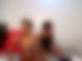 Live cam show with Niya - Gagging on Camsoda