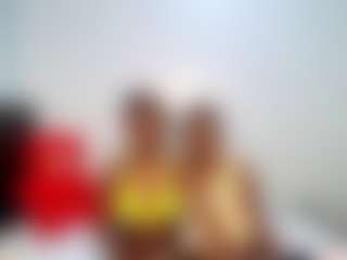 Live cam show with Niya - Gagging on wildcum.com