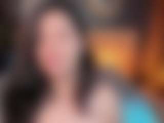 Annie MILF webcam performer live streaming