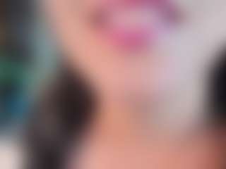 Live cam show with Annie - Grandes Tetas on AdultVida.com