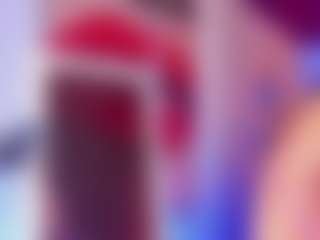 Live cam show with Annie - Grandes Tetas on Latina Girls