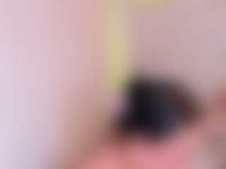 Live cam show with emilyy01 - Camel Toe on SquirtSoMuch