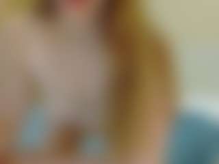 samantamoons MILF webcam performer live streaming
