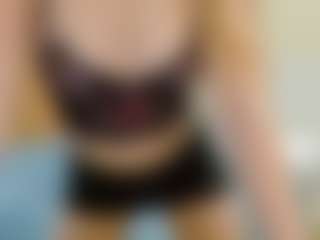 Live cam show with samantamoons - Blue Eyes on Milfs Live