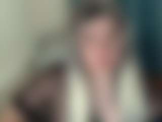Live cam show with EvaMiron - Orgasm on TeamSkeetLive