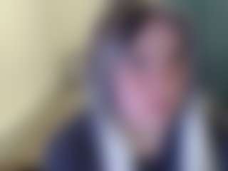Live cam show with EvaMiron - Genital Piercings on eurowanks.com