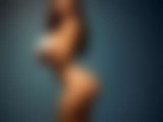 Keniaa's Live Sex Cam Show