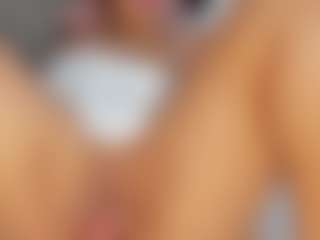 Live cam show with cattaleya-69 - Camel Toe on Uber Horny