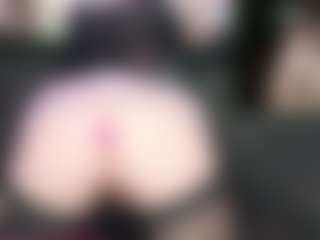 Live cam show with Faye-Wilde - Black Hair on SpankPalCams