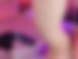 Live cam show with LUNAANGELL - Machine on Mixed Magazine Live