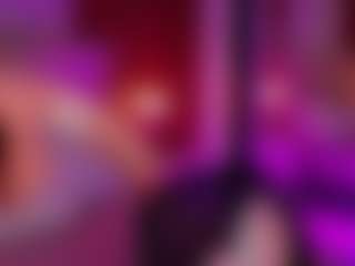 Live cam show with LUNAANGELL - Colombia on UwU Esports