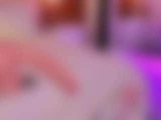 Live cam show with LUNAANGELL - Blue Eyes on liverealitysex.com