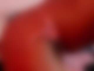 RoxanneLips's Live Sex Cam Show