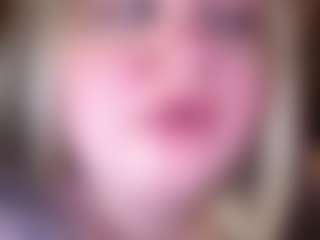 ZaraReign's Live Sex Cam Show