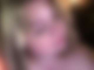 Live cam show with ZaraReign - Bdsm on madthumbs