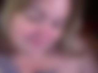 ZaraReign's Live Sex Cam Show