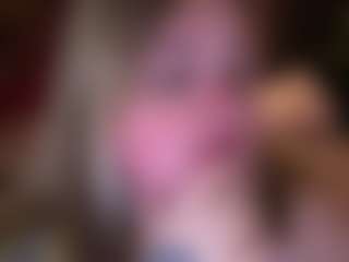 Live cam show with ZaraReign - Thick on Camsoda