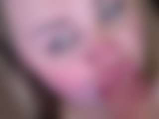 ZaraReign's Live Sex Cam Show