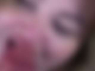 ZaraReign's Live Sex Cam Show