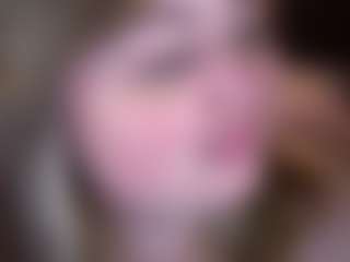 ZaraReign's Live Sex Cam Show