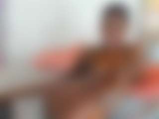 Live cam show with AlmaSaennz - Cum In Pussy on Soda Cam
