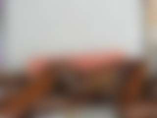 Live cam show with AlmaSaennz - Mature on Free Soda