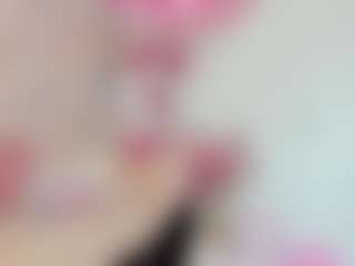 Live cam show with Erikabeee1 - Facial on Camsoda
